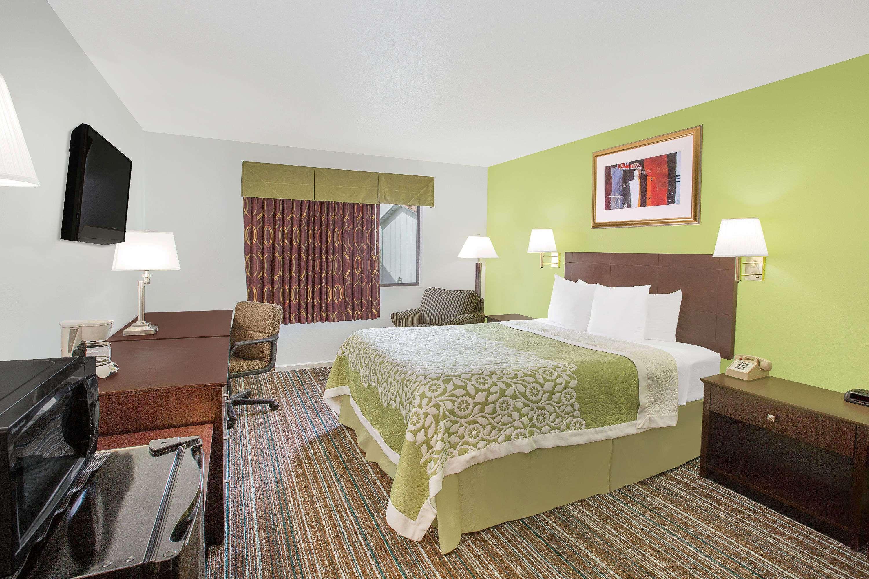 Days Inn By Wyndham York Buitenkant foto